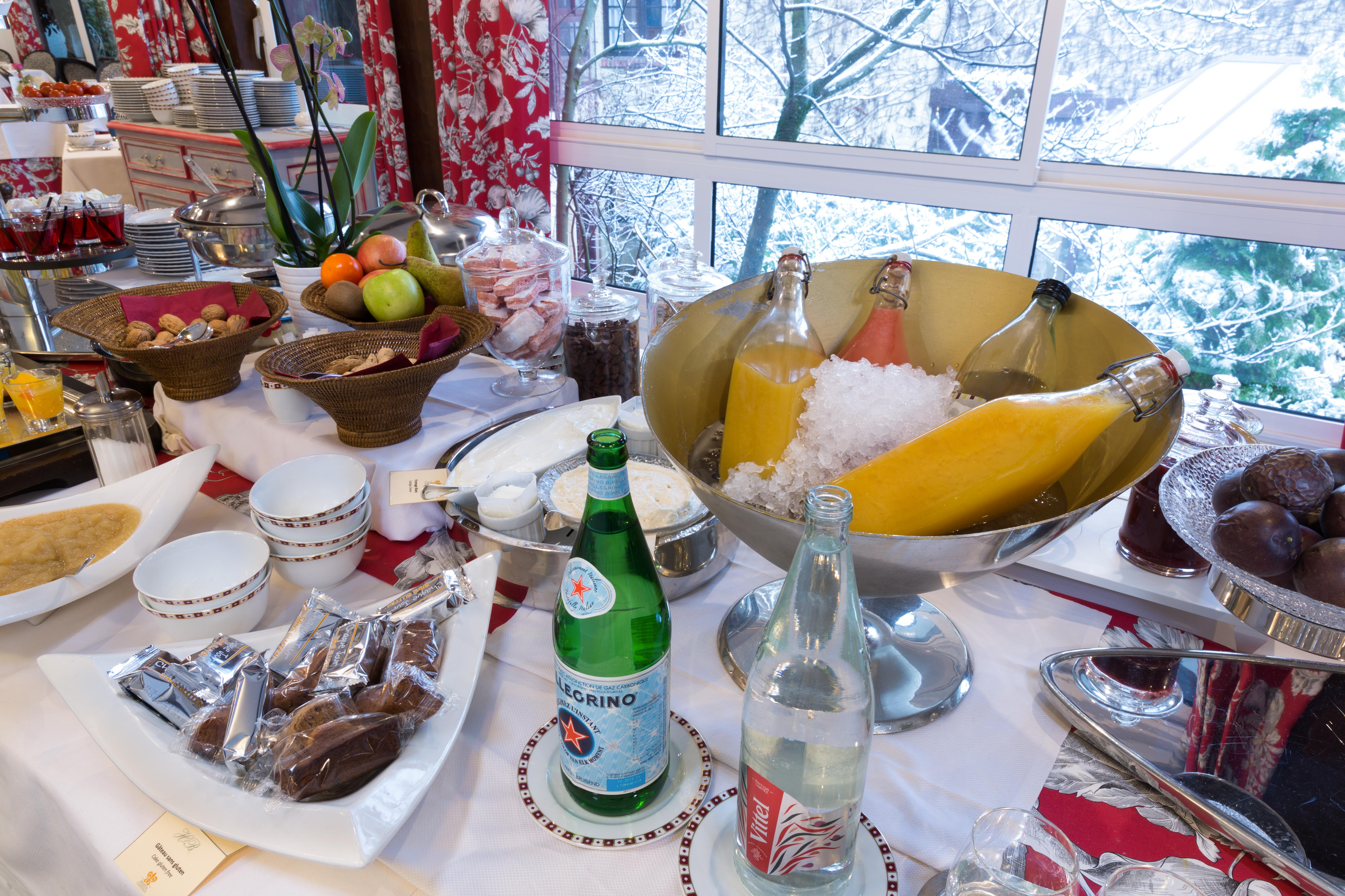 Hostellerie Briqueterie & Spa Champagne Vinay  Екстер'єр фото A selection of Korean soju