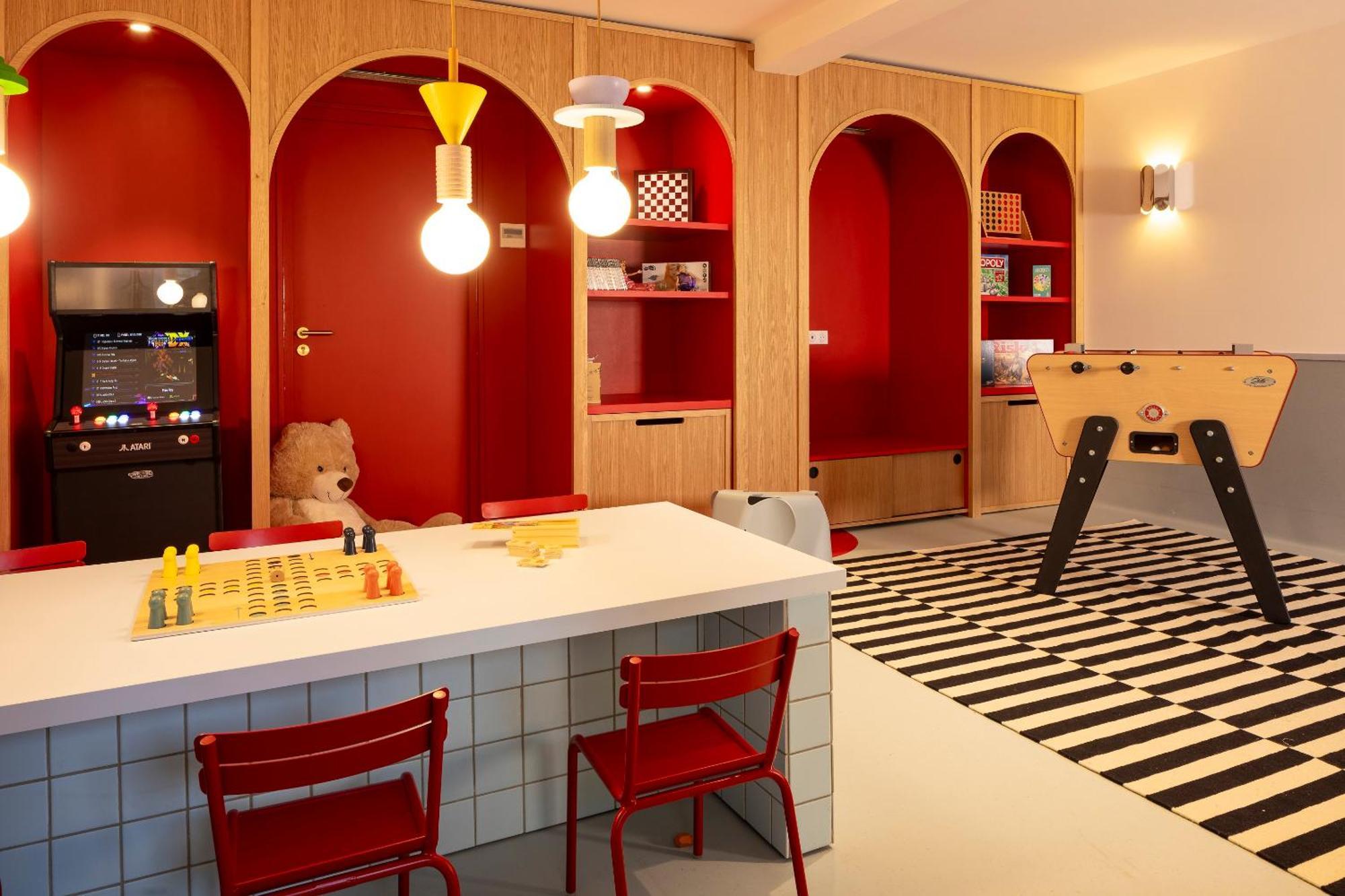 Hostellerie Briqueterie & Spa Champagne Vinay  Екстер'єр фото The interior of the Lego House